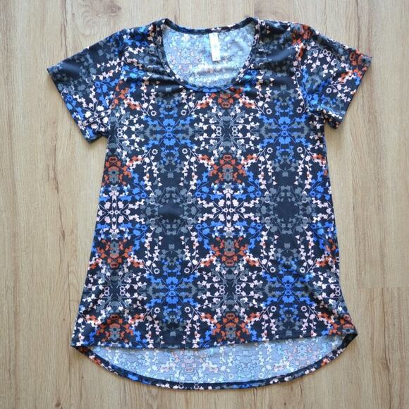LuLaRoe Short Sleeve Tee - Picture 1 of 3
